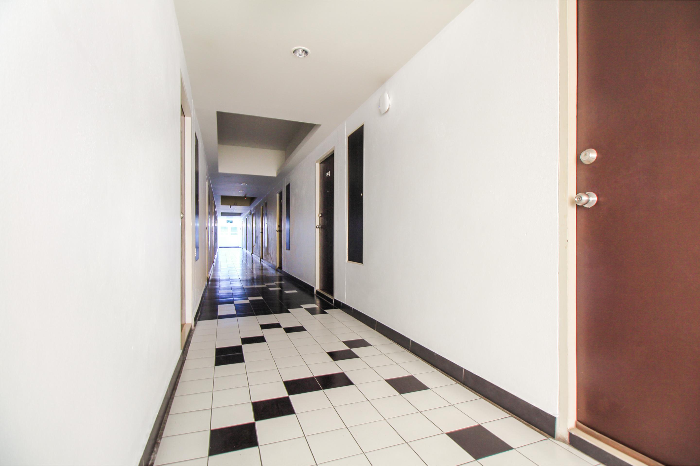 Ruan Plaisoi Apartment Бангкок Экстерьер фото