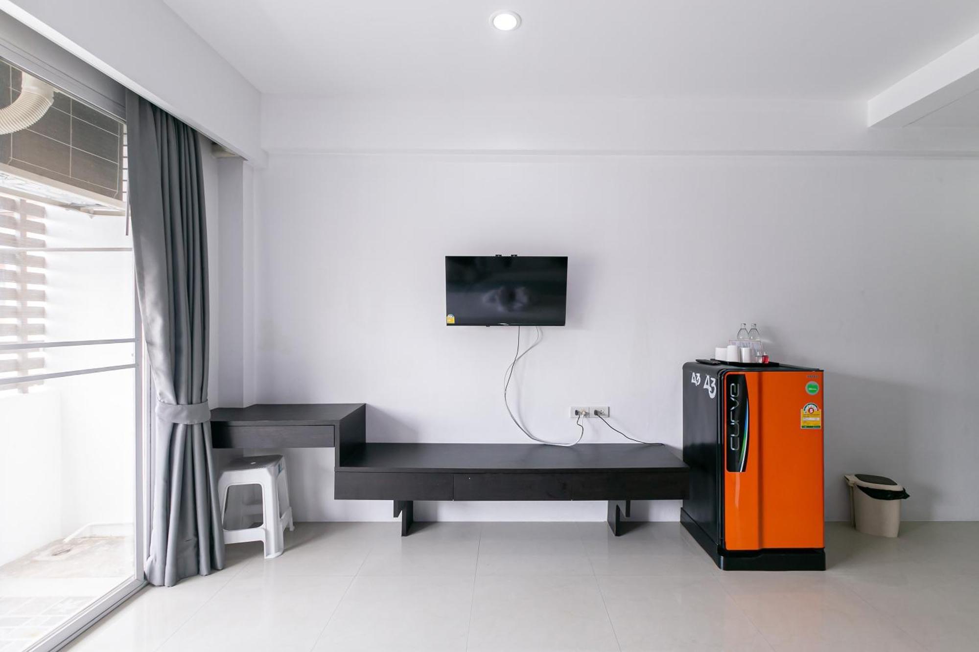 Ruan Plaisoi Apartment Бангкок Экстерьер фото