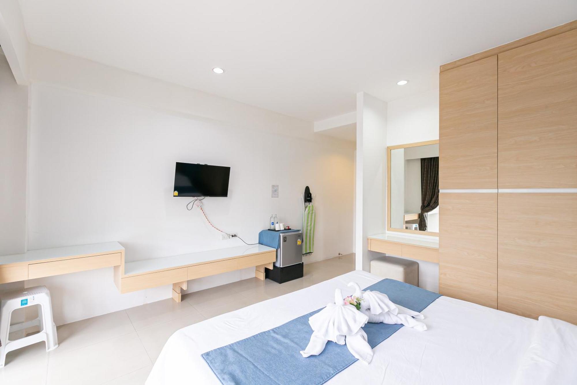 Ruan Plaisoi Apartment Бангкок Экстерьер фото